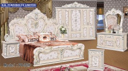Classic Bed Room